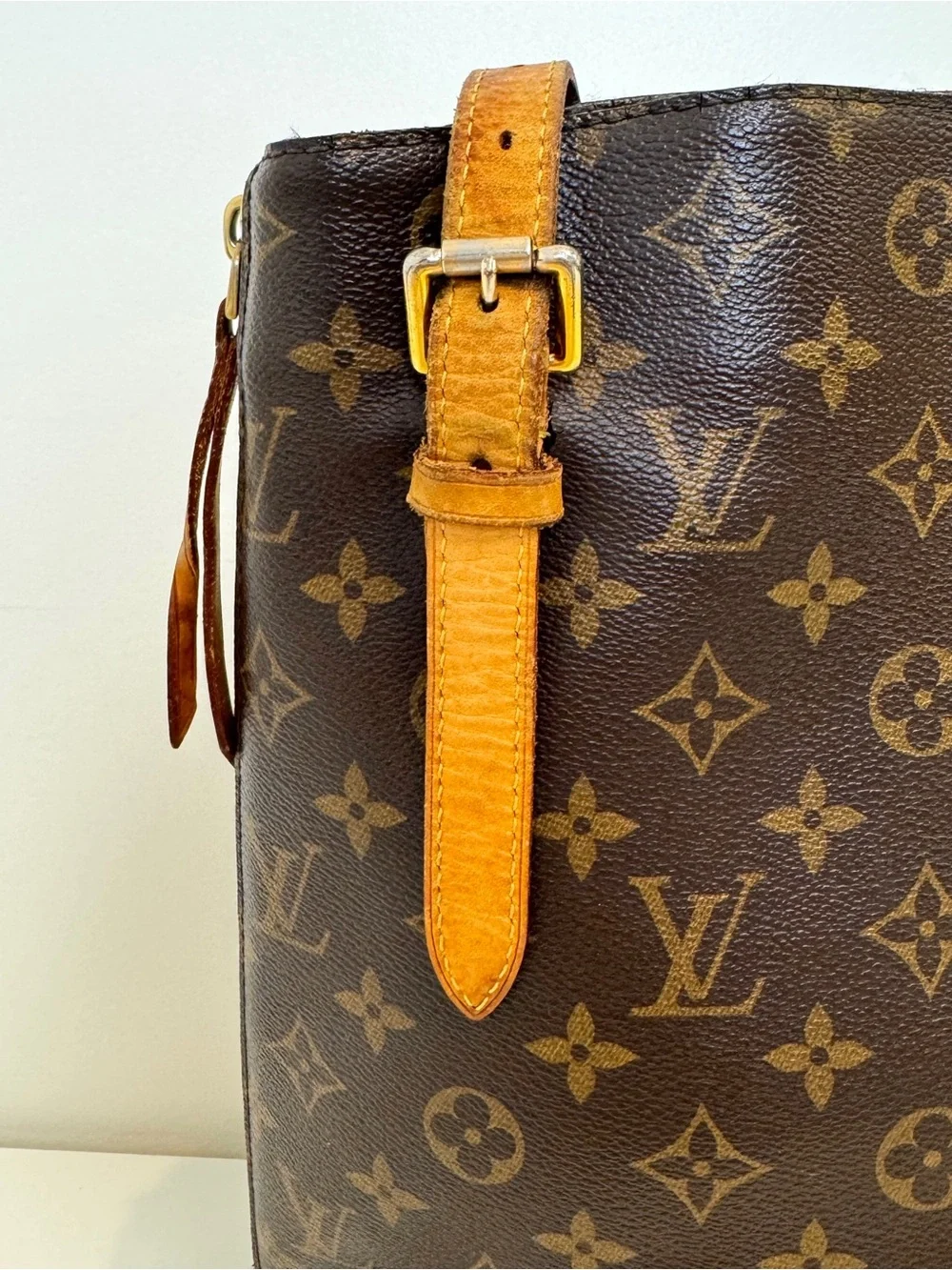 Louis Vuitton Brown Tan Monogram Voltaire Leather Trim Shoulder Bag Tote LV Zip
